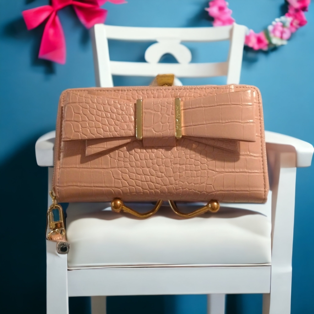 Betsy Johnson Pink Nude Blush Bow Accent Crocodile Print Wrist Wallet